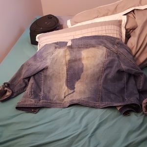 XL jean jacket with cigarette design